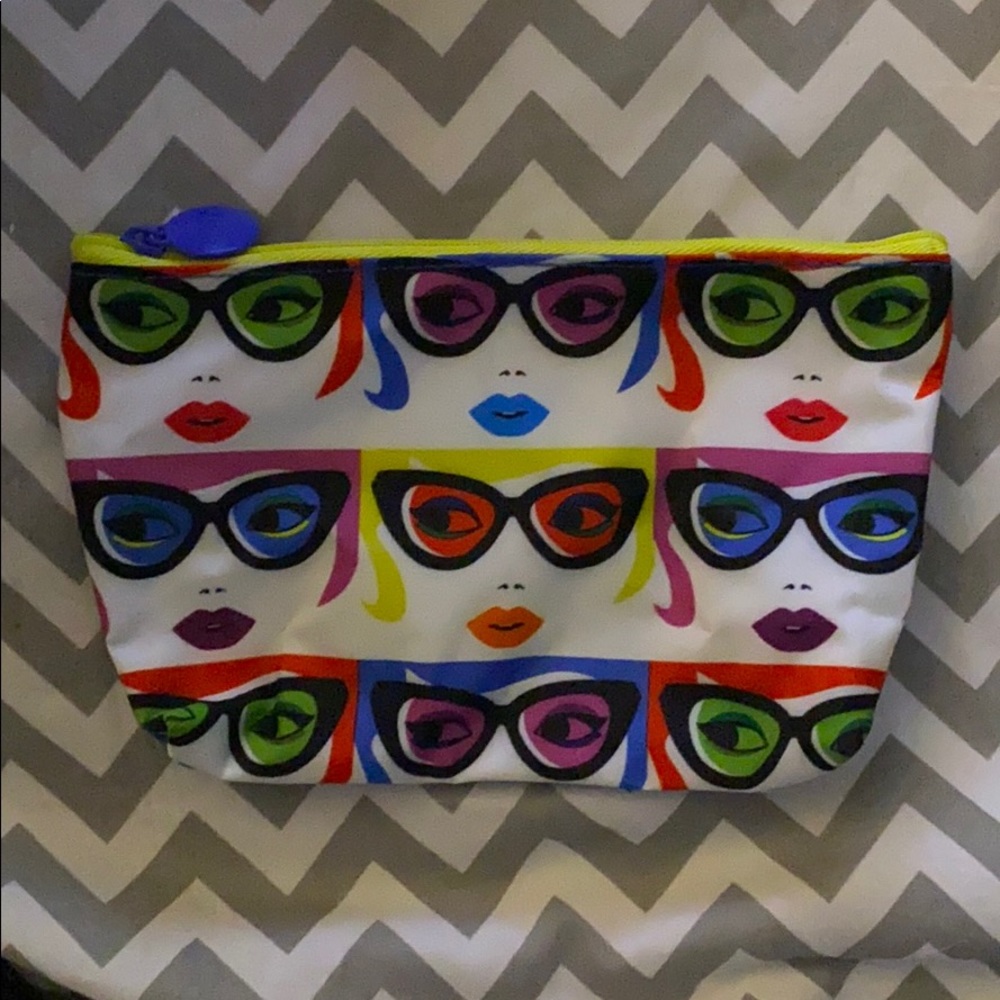 Ipsy small makeup pouch